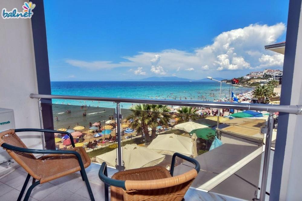 קוסדסי Ekin Hotel מראה חיצוני תמונה