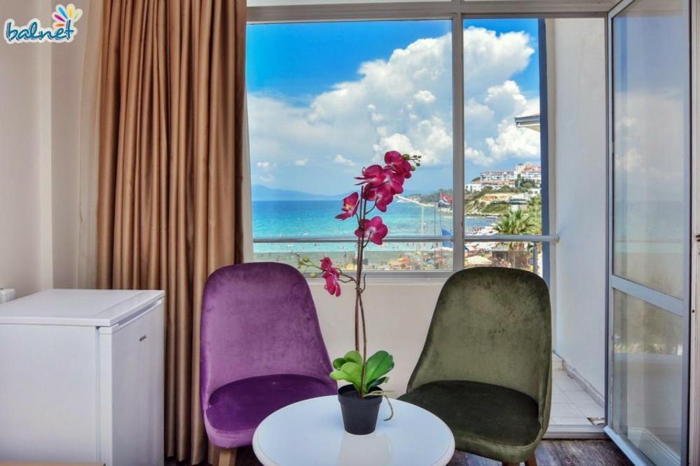 קוסדסי Ekin Hotel מראה חיצוני תמונה