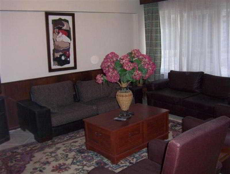 קוסדסי Ekin Hotel מראה חיצוני תמונה